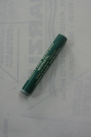 Lápis Verde Esmera.Neopastel Caran D\'Ache