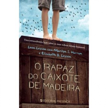O Rapaz Do Caixote De Madeira