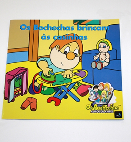 Os Bochechas Brincam Às Casinhas